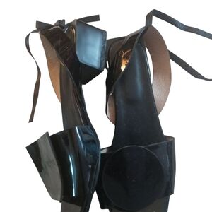 Elegant Black Women's Shoes